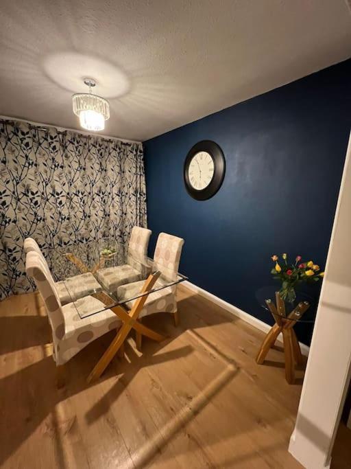 Delightful, Central 3 Bedroom House With Garden & Free Parking אינברנס מראה חיצוני תמונה