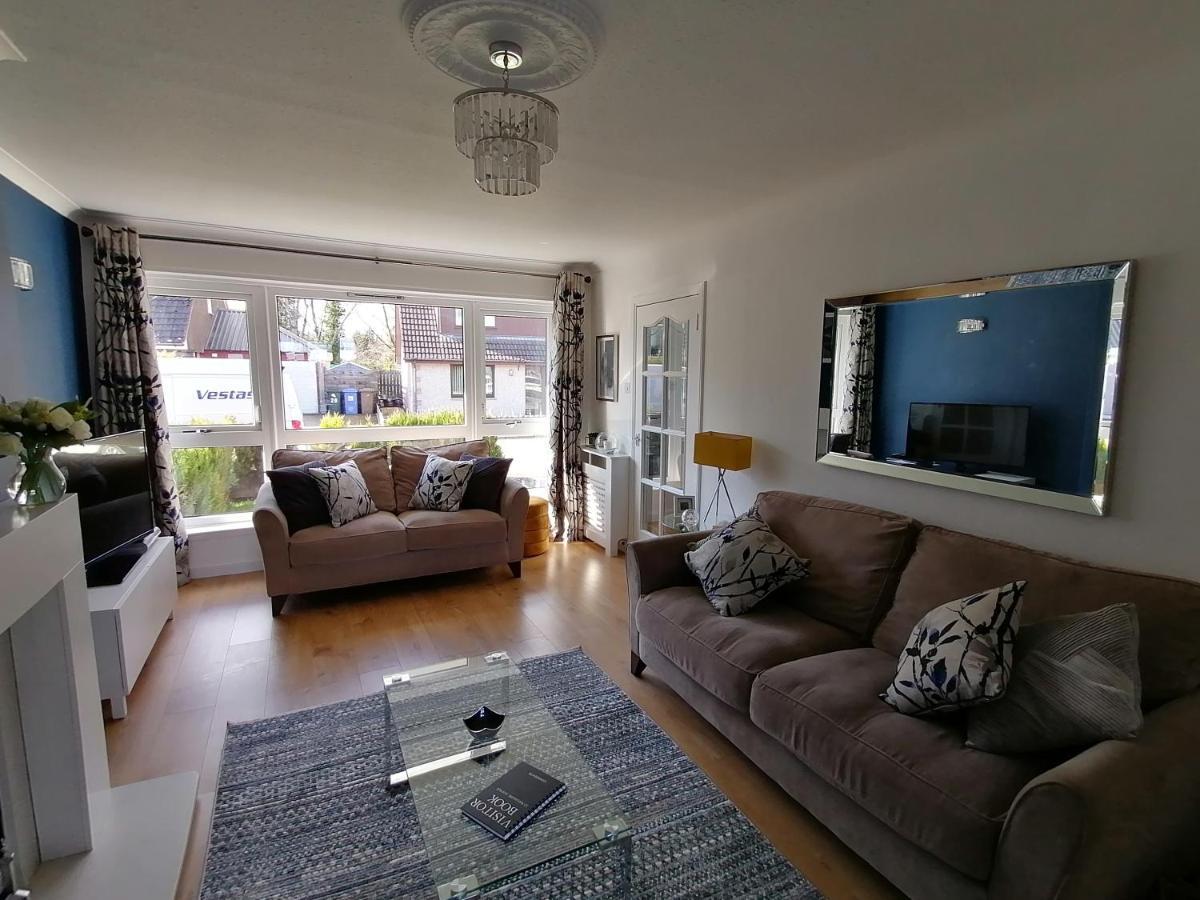 Delightful, Central 3 Bedroom House With Garden & Free Parking אינברנס מראה חיצוני תמונה
